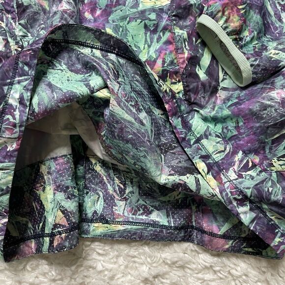 Lululemon Miss Misty Jacket II in Iridescent Multi Hooded Full Zip - Picture 7 of 7